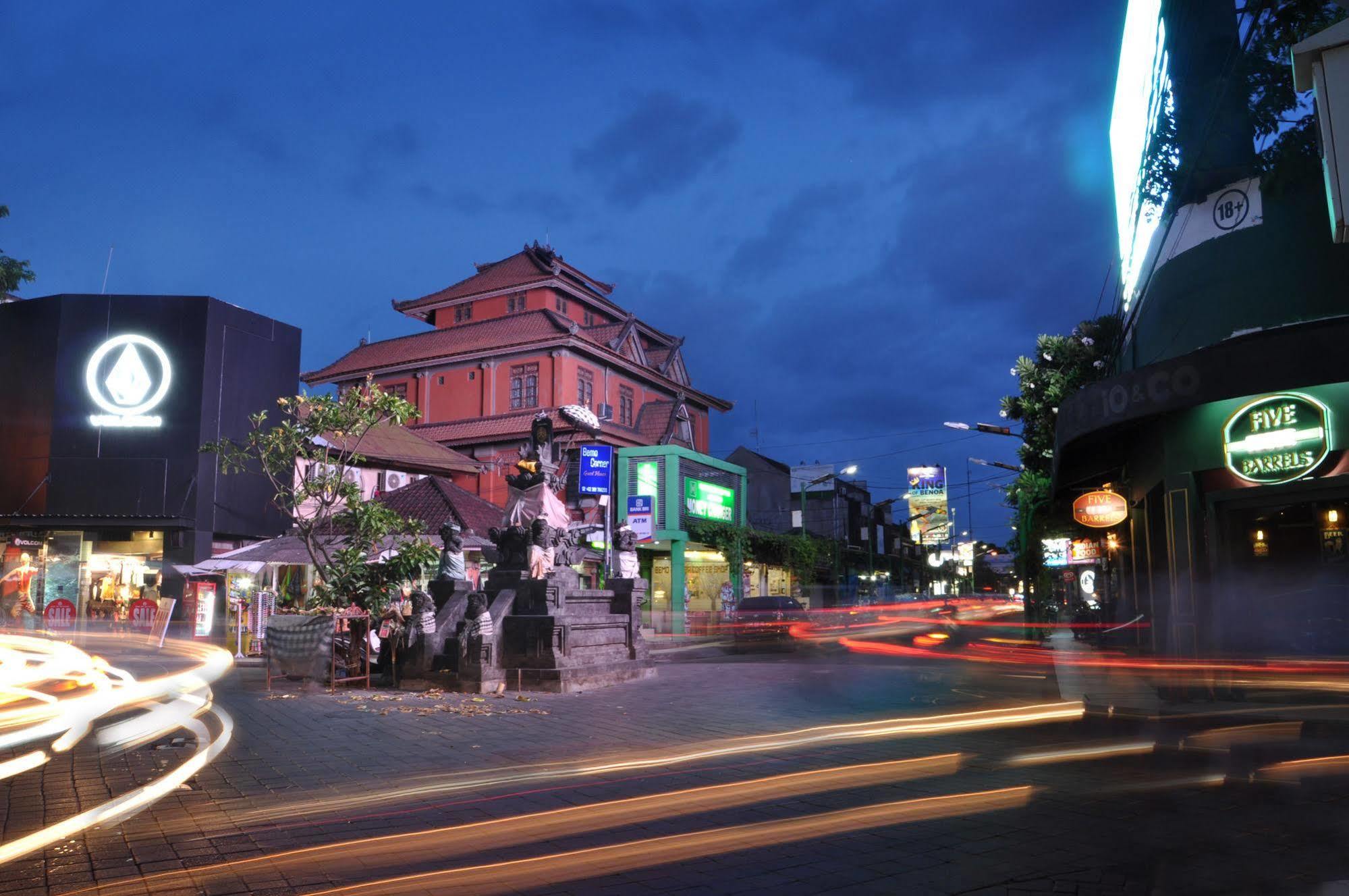 Bemo Corner Guest House Kuta Lombok Esterno foto